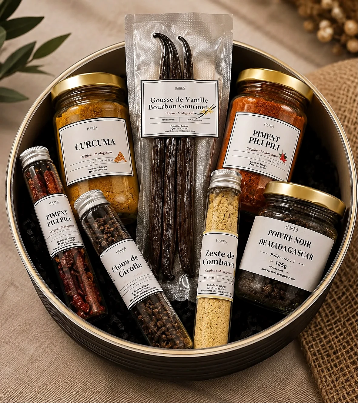 Sélection HAREA : vanille Bourbon, curcuma, piment, girofle, combava et poivre